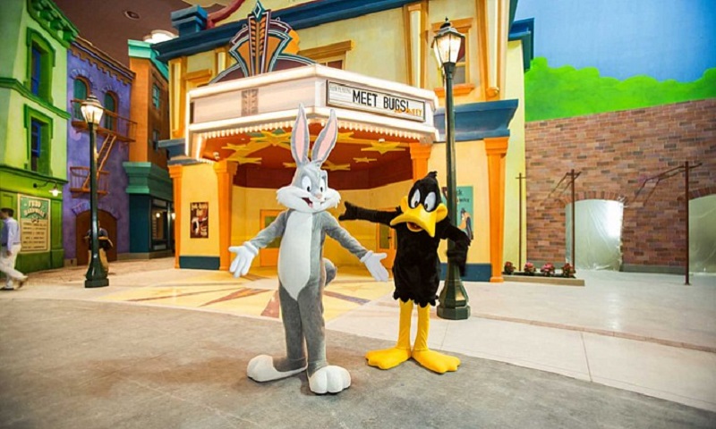 Photos: $1 Billion Warner Bros. World Theme Park Just Opened In UAE