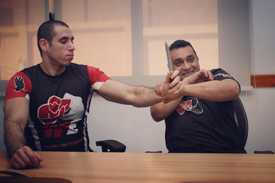 https://www.facebook.com/egwingfight/photos/a.1263833803749690/1265648426901561/?type=3&theater