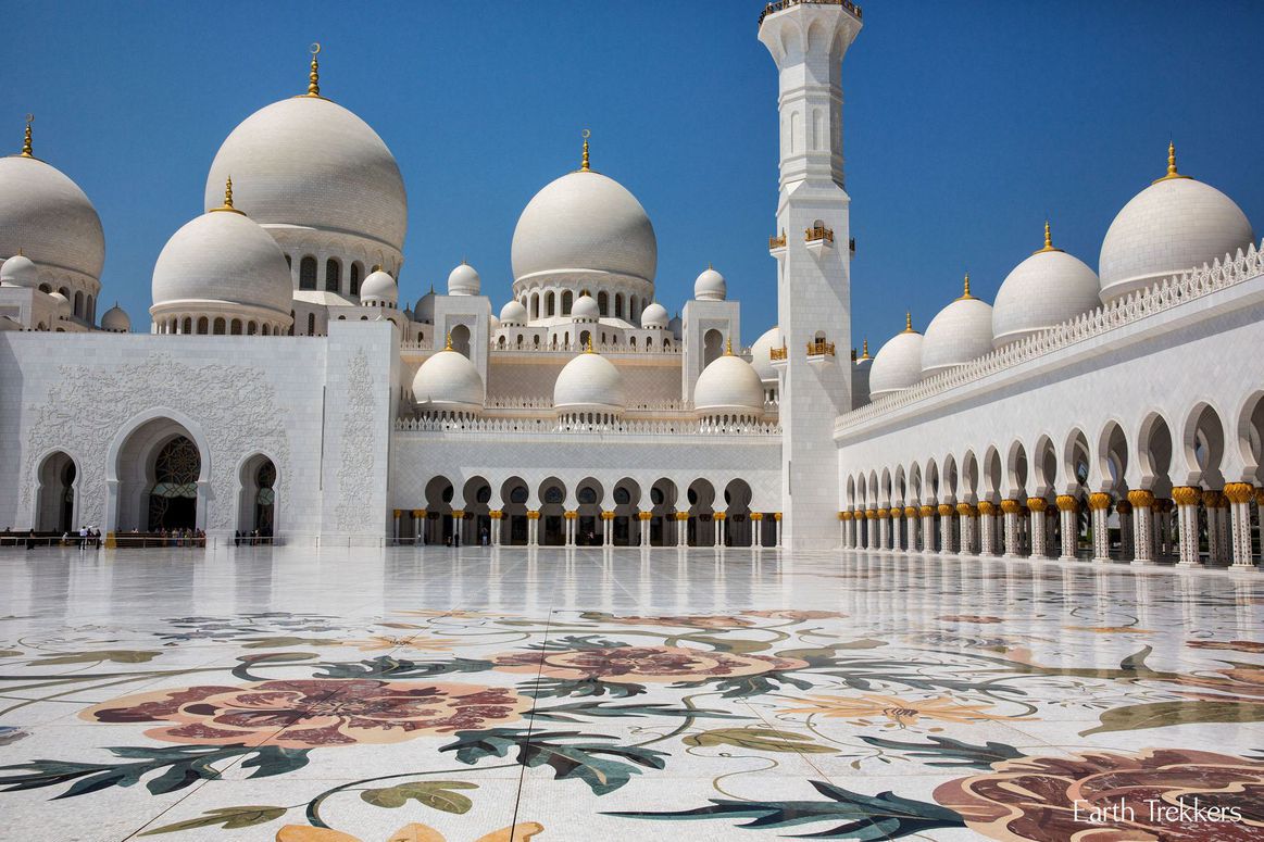 https://www.earthtrekkers.com/visit-sheikh-zayed-grand-mosque/