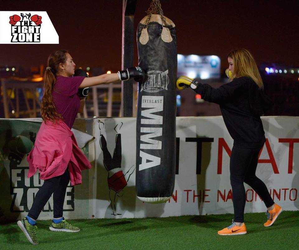 https://www.facebook.com/thefightzone1/photos/a.305111022945952/822301607893555/?type=3&theater