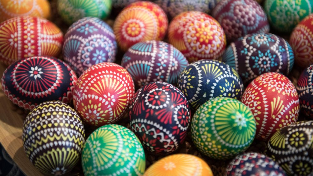 Arabic Easter Eggs Decoration Ideas