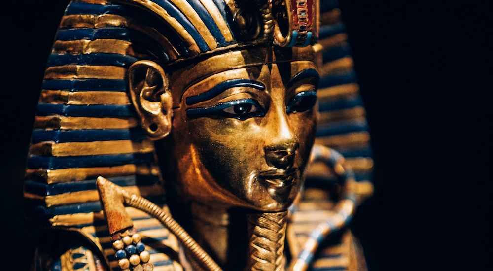King Tut Artifacts Arrive in London on Their Touring Exhibition