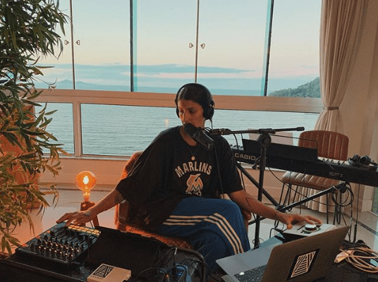 Scoop Insta-Live Sessions: Danish/Egyptian DJ, Producer, and Vocalist Ashibah