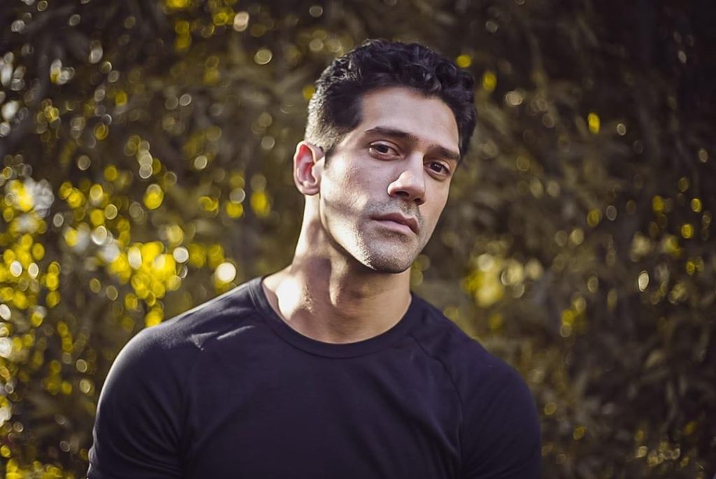 #WaraElCeema: Egyptian Star Ahmed Magdy Shares With Us His Favorite Roles and Future Plans ahmed-magdy