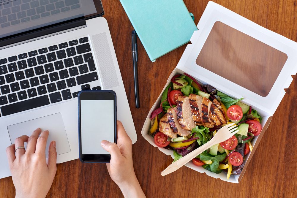 Saudi Peeps! Junk-Free Food Delivery Platform Yumamia is Officially Opening in Your Back Yard yumamia-tech-app-food