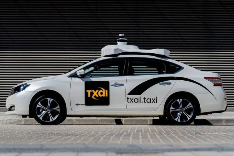 UAE Introduces World’s First Automated Cabs, But Where Will All The Drivers Go?!