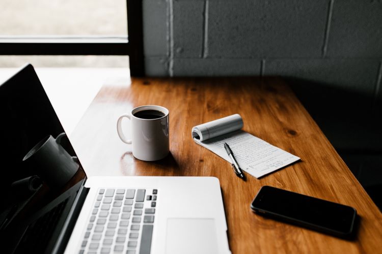 4 Benefits of Mobile Trading and Investing