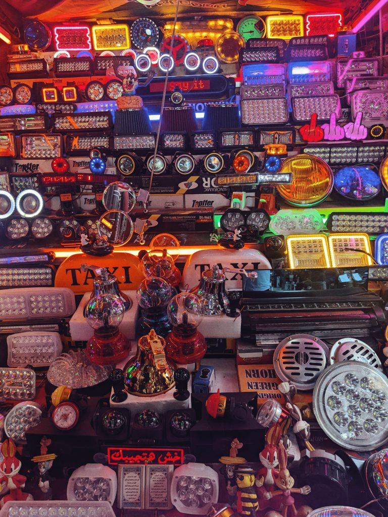 Car accessories market in downtown Cairo