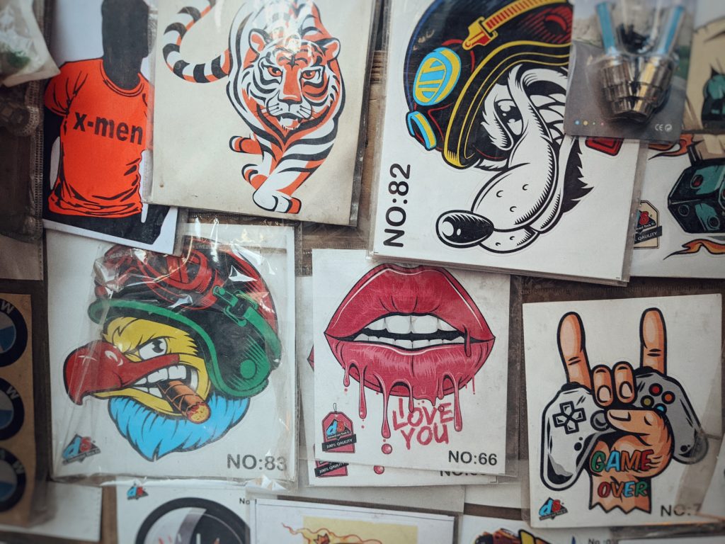 Car accessories market in downtown Cairo