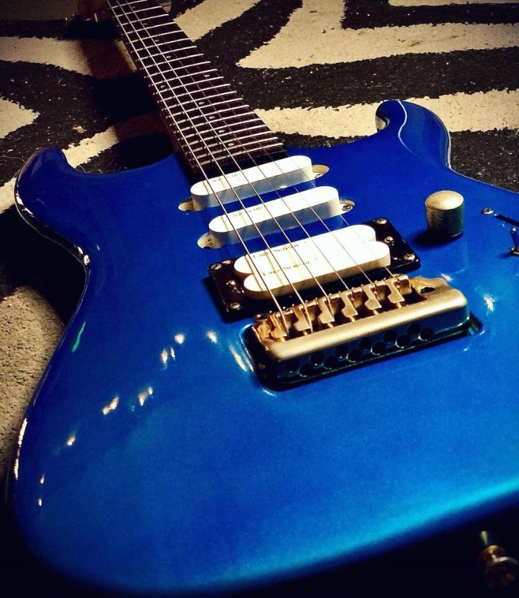 A Jack Of All Trades: Hybrid Monkey Spellbinds Audiences With Timeless Music