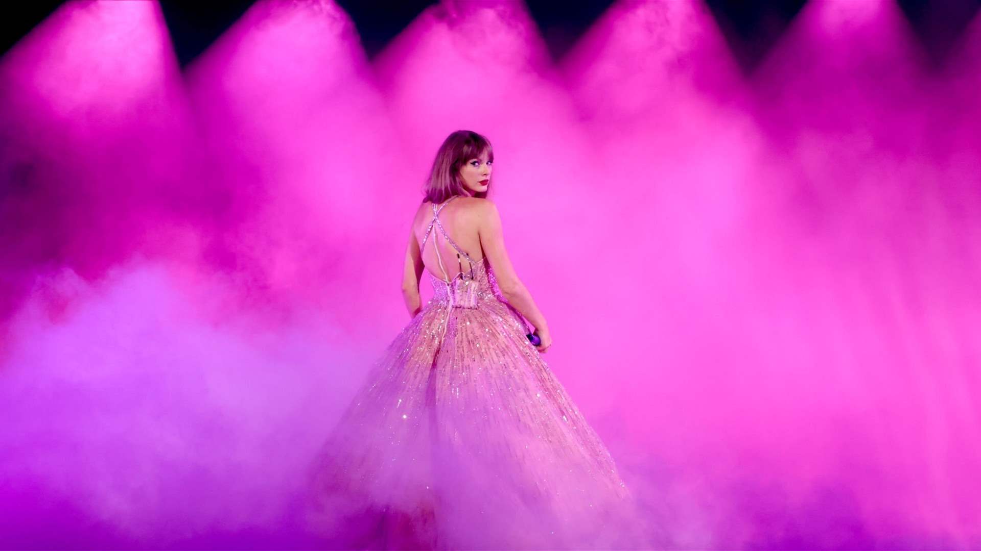 Taylor Swift ドレス Taylor Swift Stuns In Pink Zuhair Murad Gown - Scoop Empire
