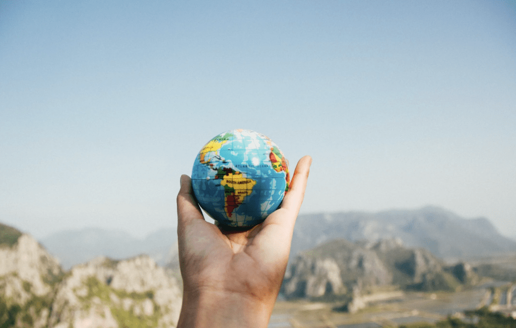 Holiday Tips To Keep In Mind When Traveling With Grandparents