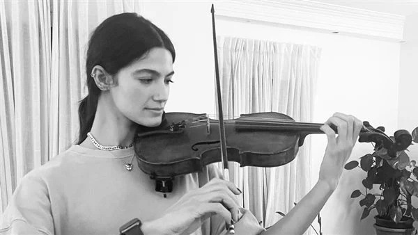 A Look Into ALS Through Tara Emad’s Performance in the “Mystery Box”