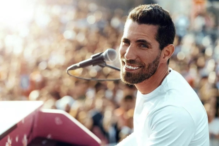 Aziz Maraka Makes His Debut Performance In Qatar On May 19