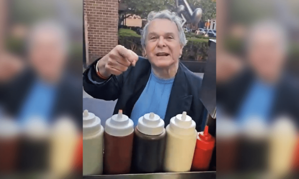 Ex-White House Aide’s Verbal Abuse of NYC Arab Street Vendors