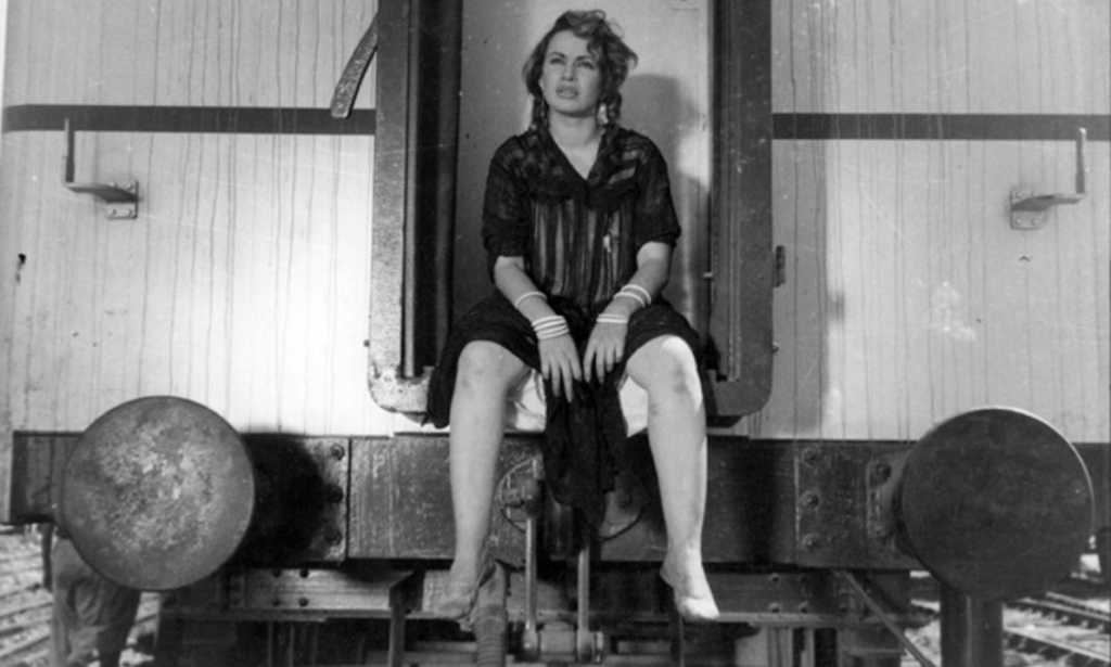 Fashion Flashback: Unforgettable Arab Stars’ Looks Through The Ages