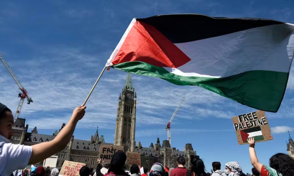 Wrapped In A Palestinian Flag, A Protester In Atlanta Sets Fire To Themselves