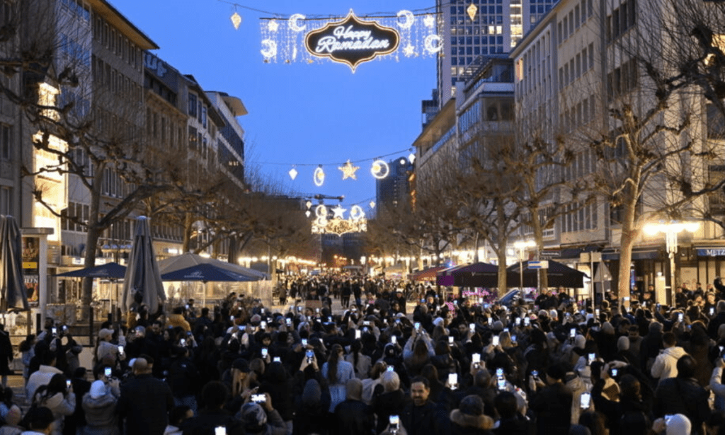 First-Ever Ramadan Street Lights Illuminate Germany’s Frankfurt