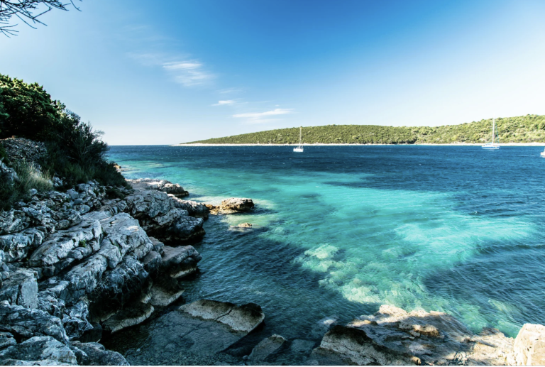 Traveling Through Croatia: Understanding Local Taxi Options