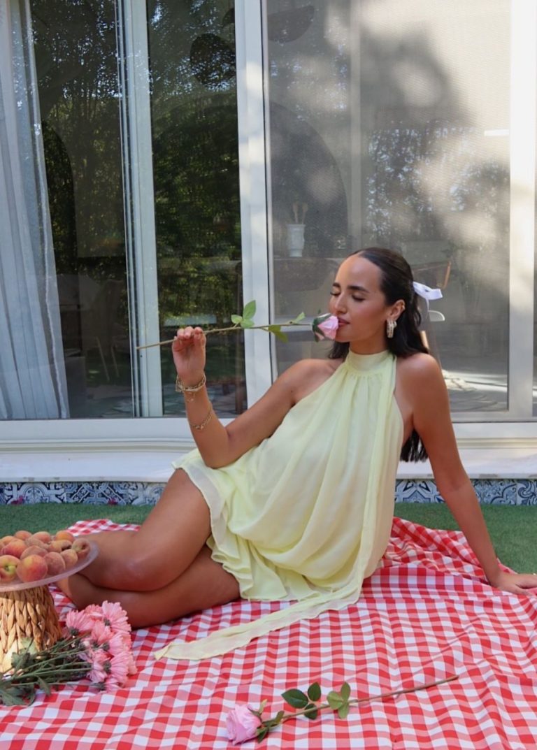 How Arab Fashion Girls Are Wearing Butter Yellow This Season